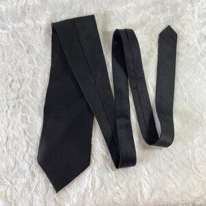 Tongue Tied by Tom McLellon Neck Tie 100% Silk Casual Simple Black